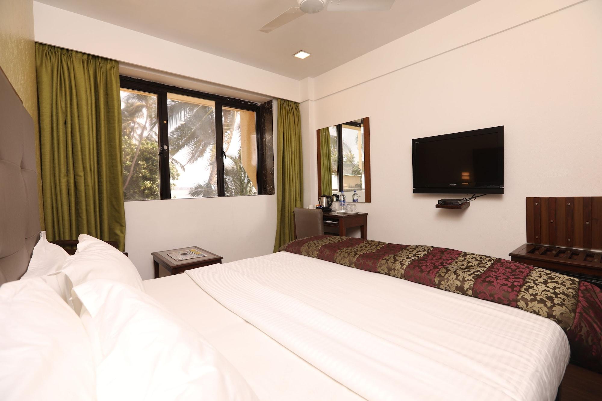 Citizen Hotel Мумбаи Экстерьер фото