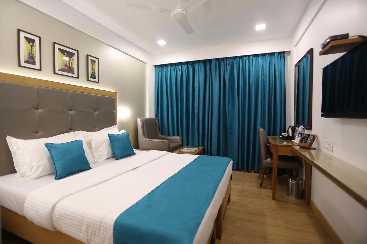 Citizen Hotel Мумбаи Экстерьер фото