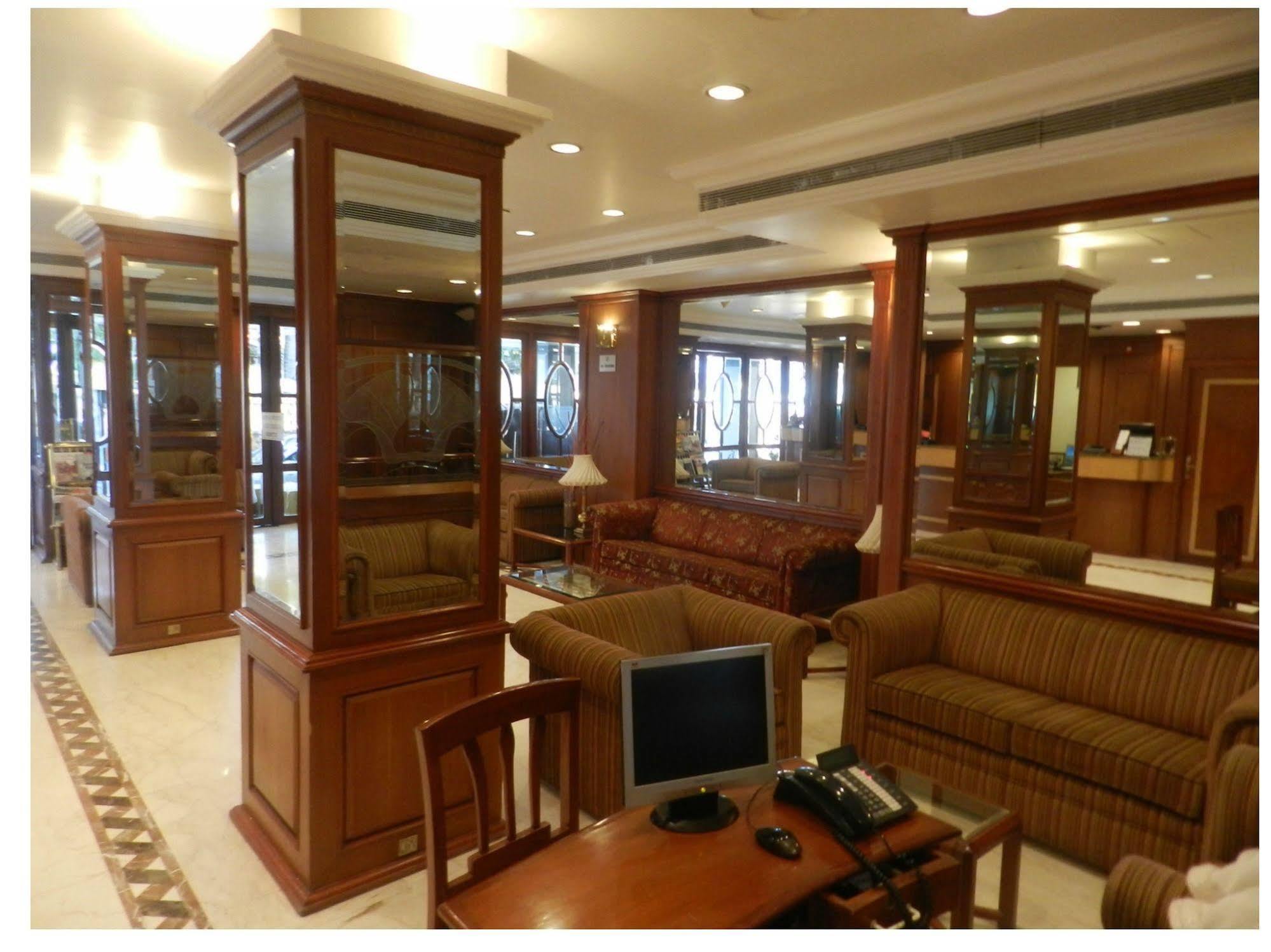 Citizen Hotel Мумбаи Экстерьер фото